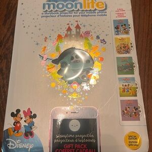 Disney Moonlite Storybook Projector Gift Pack